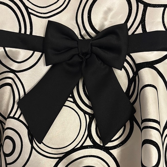 Jona Michelle Black and White Fit and Flare Dress with Flutter Cap Sleeves - Picture 4 of 4